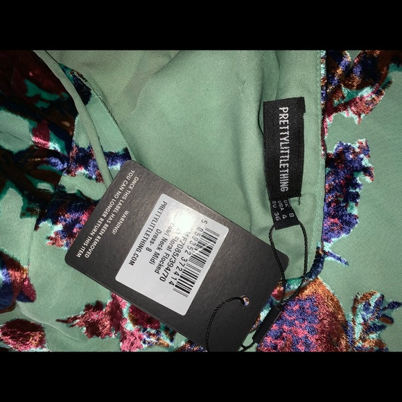 Pretty little thing dress never worn - Picture 3 of 4